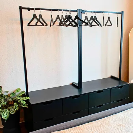 Sweethome Lutherstadt - Zentral Gelegen In Ruhiger Seitenstrasse, Inklusive Parkplatz Und 2 Min Fussweg Zur Schlosskirche