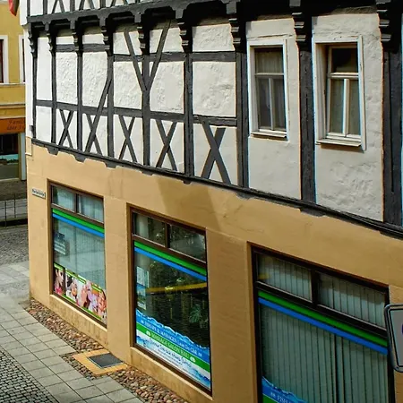 Sweethome Lutherstadt - Zentral Gelegen In Ruhiger Seitenstrasse, Inklusive Parkplatz Und 2 Min Fussweg Zur Schlosskirche