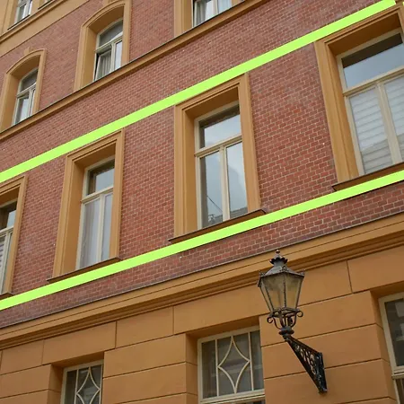 Sweethome Lutherstadt - Zentral Gelegen In Ruhiger Seitenstrasse, Inklusive Parkplatz Und 2 Min Fussweg Zur Schlosskirche * Wittenberg