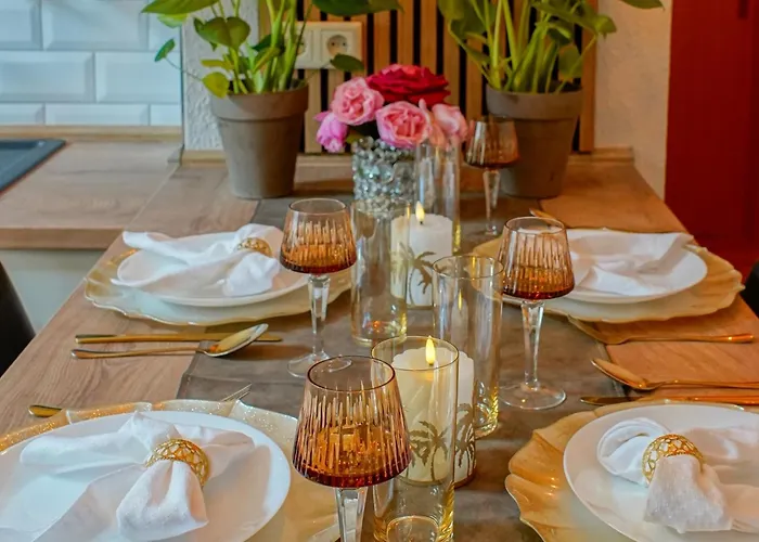 아파트 Sweethome Lutherstadt - Zentral Gelegen In Ruhiger Seitenstrasse, Inklusive Parkplatz Und 2 Min Fussweg Zur Schlosskirche *