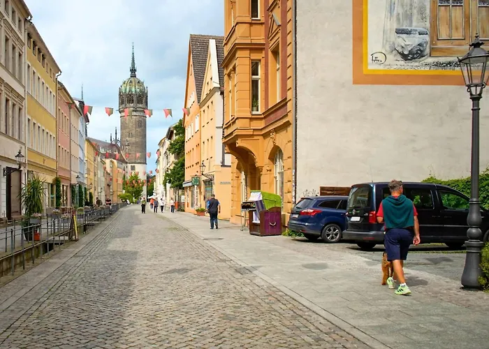 아파트 Sweethome Lutherstadt - Zentral Gelegen In Ruhiger Seitenstrasse, Inklusive Parkplatz Und 2 Min Fussweg Zur Schlosskirche