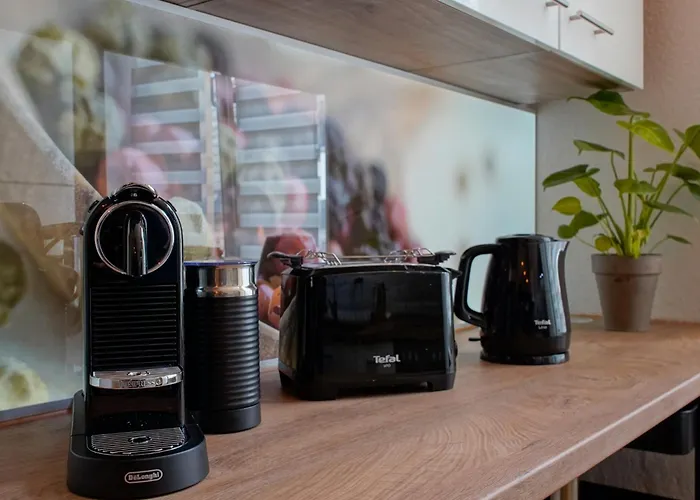 Sweethome Lutherstadt - Zentral Gelegen In Ruhiger Seitenstrasse, Inklusive Parkplatz Und 2 Min Fussweg Zur Schlosskirche